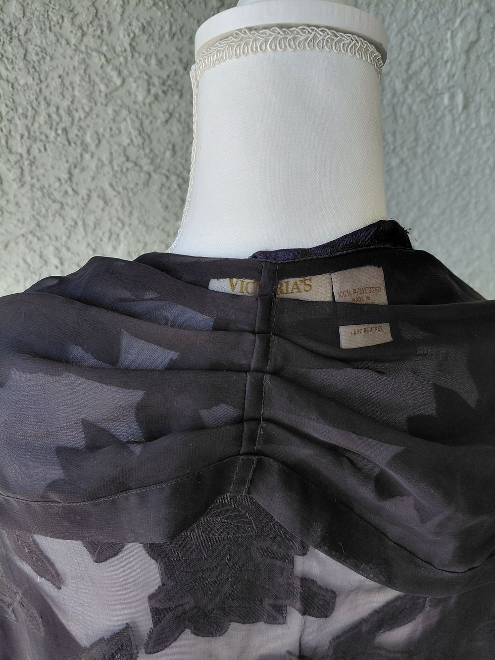 Victoria’s Secret Y2K Sheer Black Floral Kimono Robe Medium Lingerie Cover Up - Picture 8 of 10